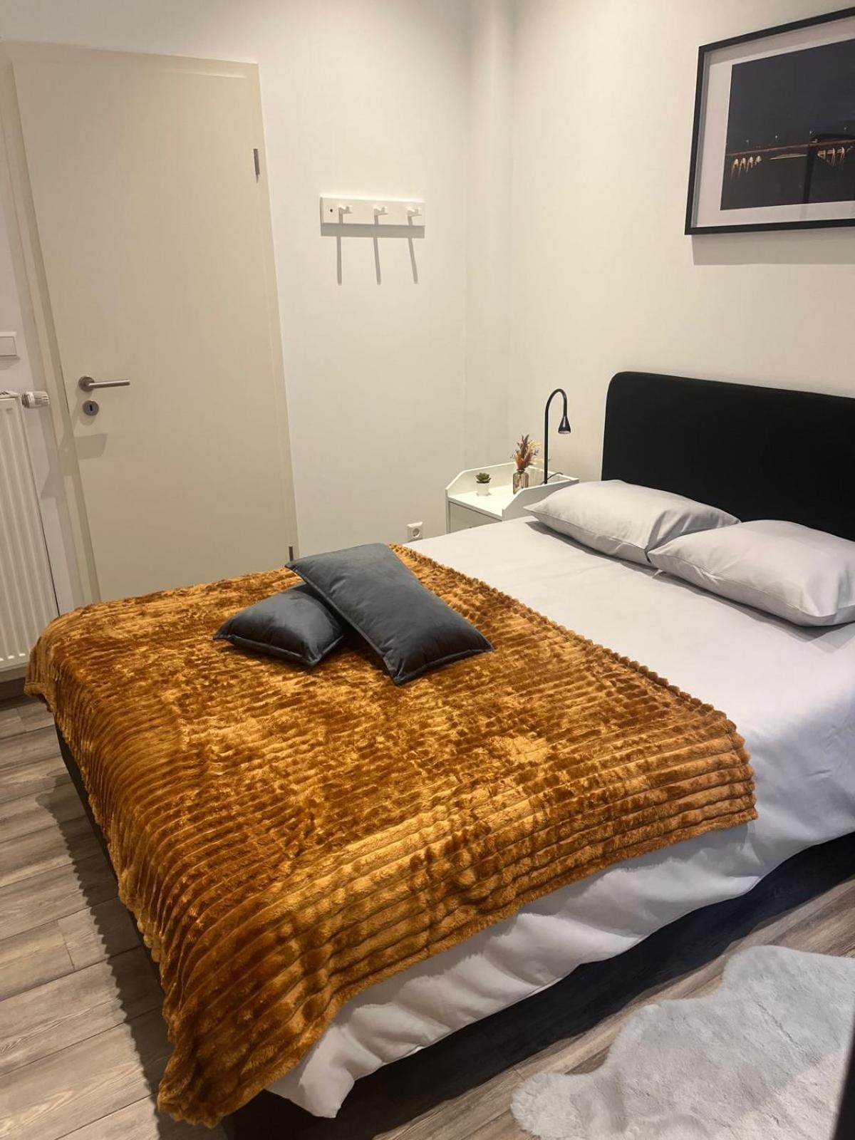 Hotel La Station Люксембург Екстериор снимка