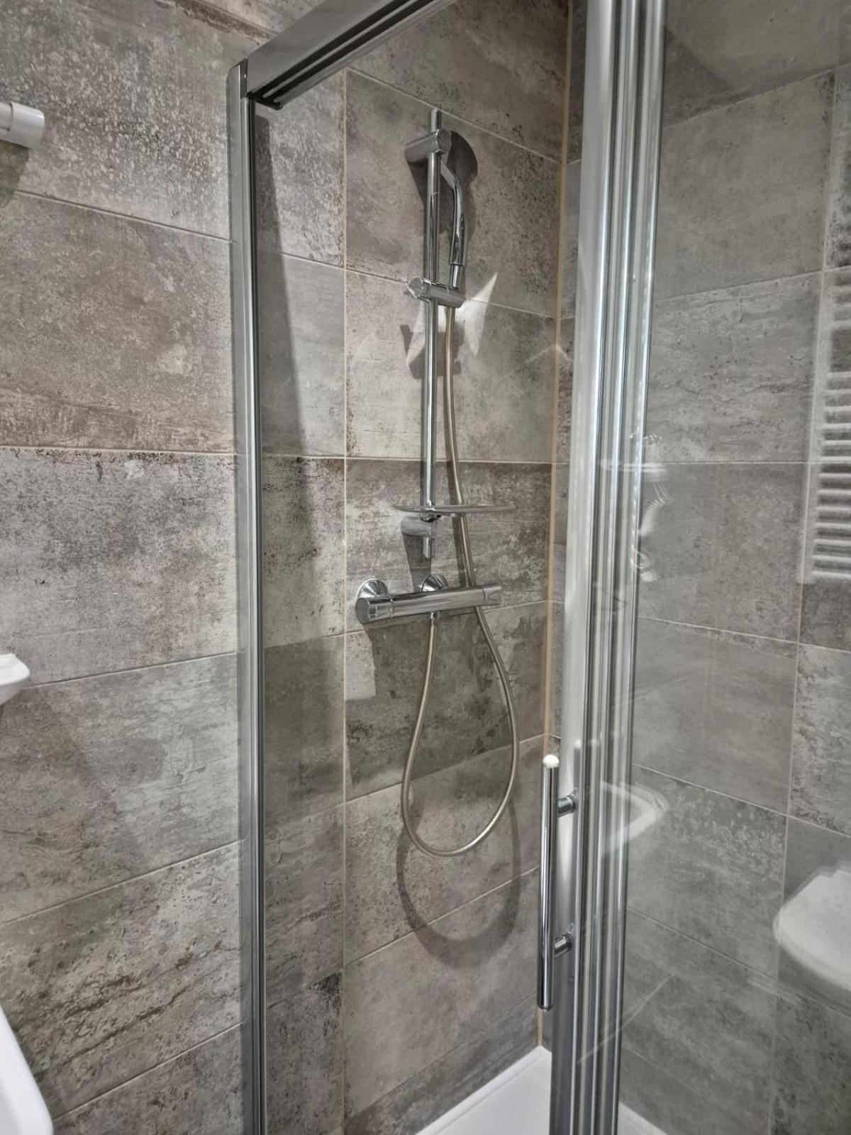 Hotel La Station Люксембург Екстериор снимка